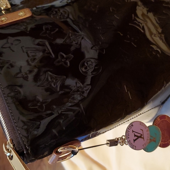 Louis Vuitton 3 Globe Logo Charm Multicolor - NWT - Picture 11 of 14